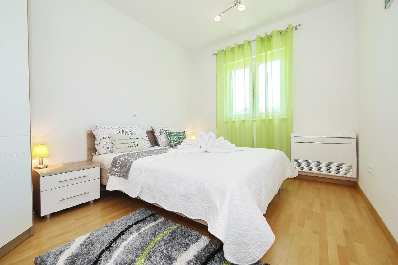 Pašman Apartment Lana מראה חיצוני תמונה